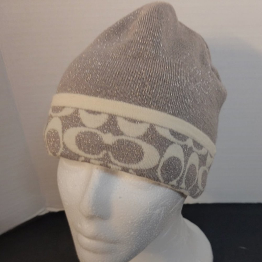 Authentic COACH Merino wool silver & cream winter toque hat beanie